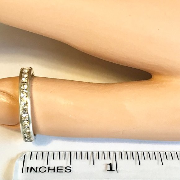 Vintage Crystal Rhinestone Eternity Ring Size 7 8  Silver Plated Stackable - Picture 8 of 8